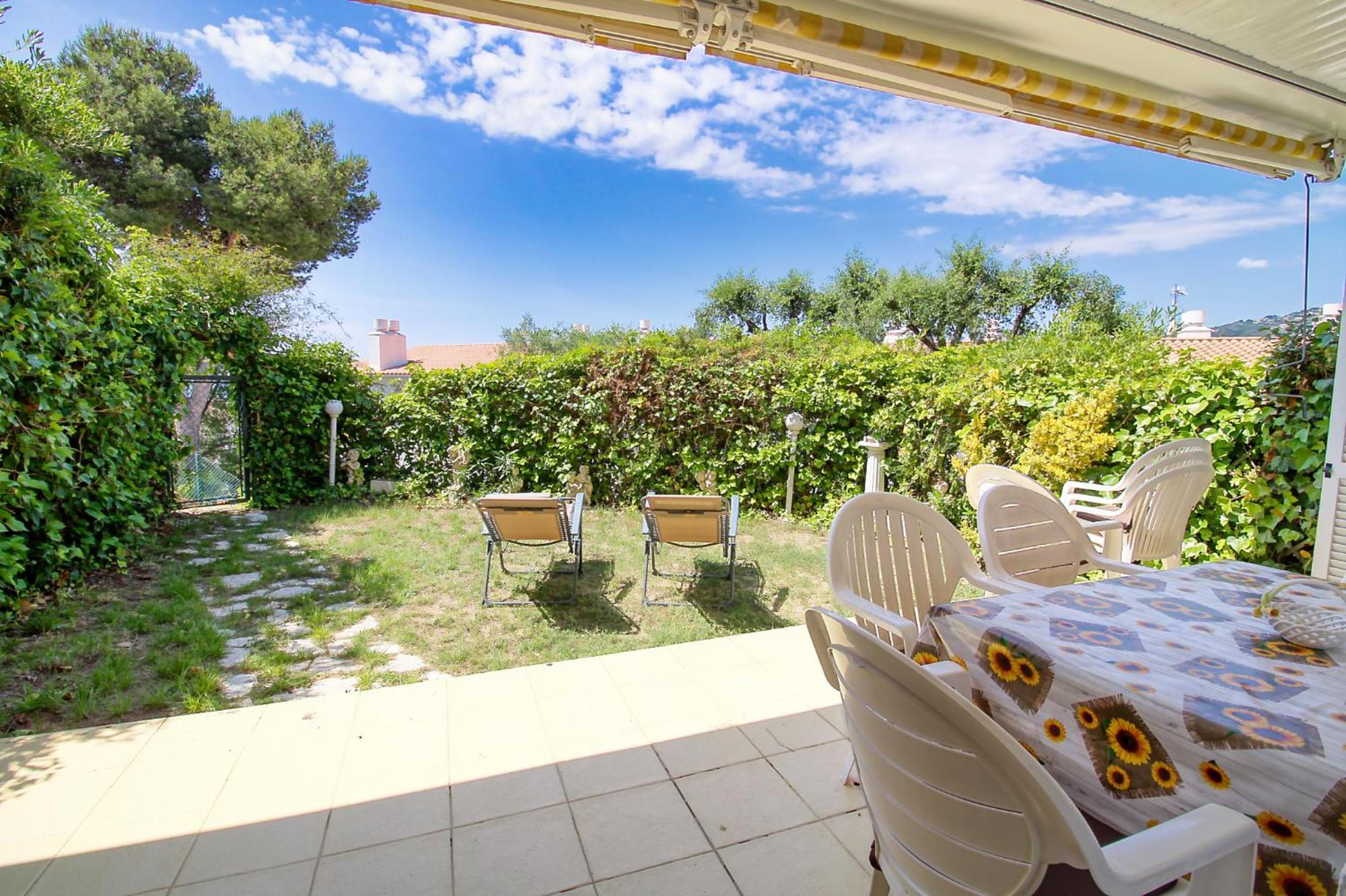 Hauzify I Apartament Orquidies Castell-Platja d’Aro Exterior foto